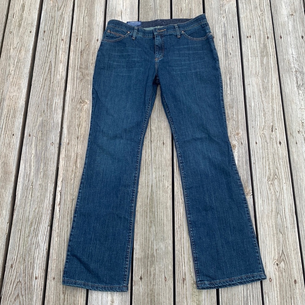 NWT Wrangler women’s Q-Baby bootcut riding jeans 13/14 x 34